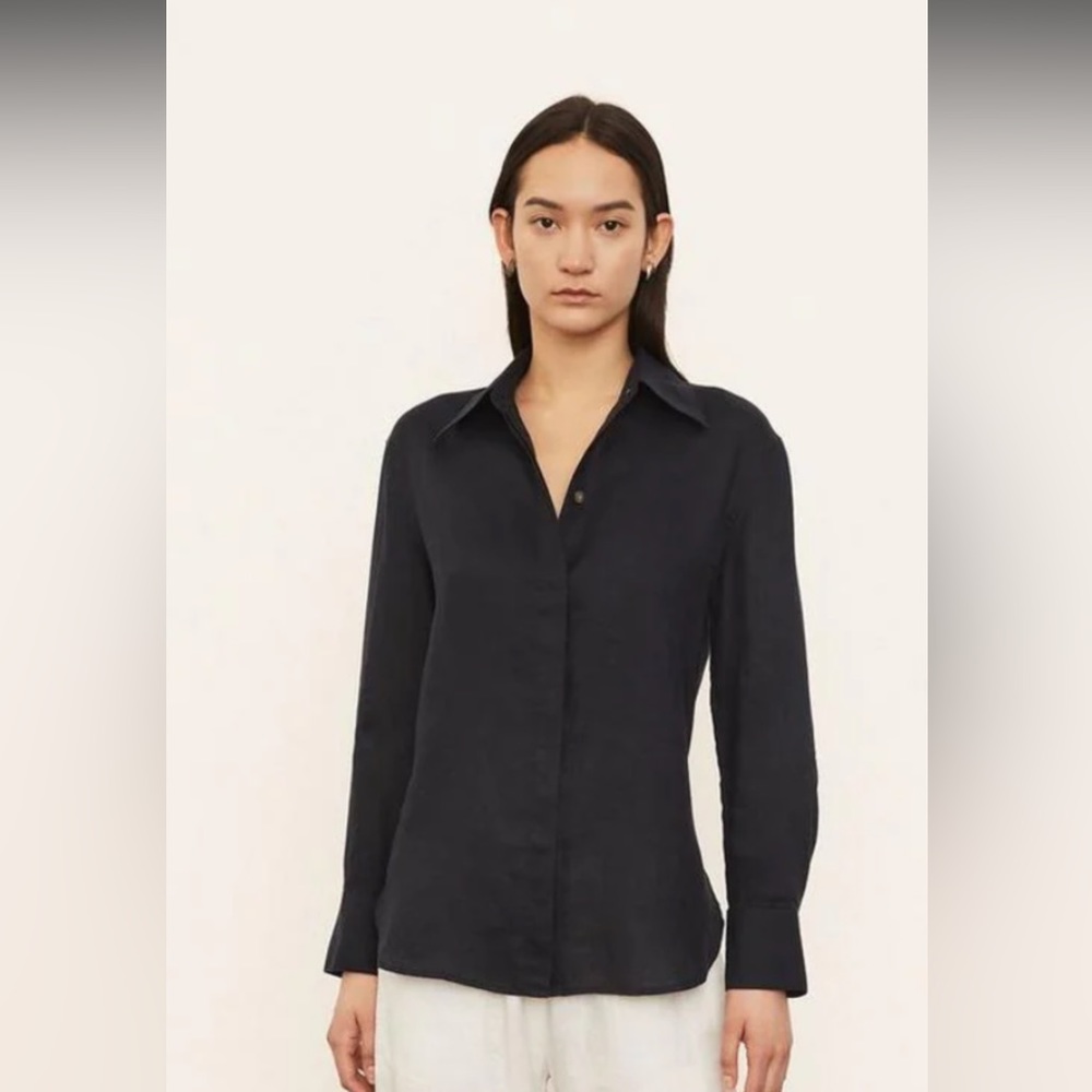 Relaxed Long Sleeve Linen Button-Down Shirt